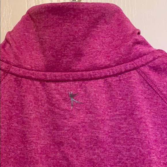 XS Women’s Semi-Fitted Danskin long sleeved cold weather top gym - Picture 6 of 8